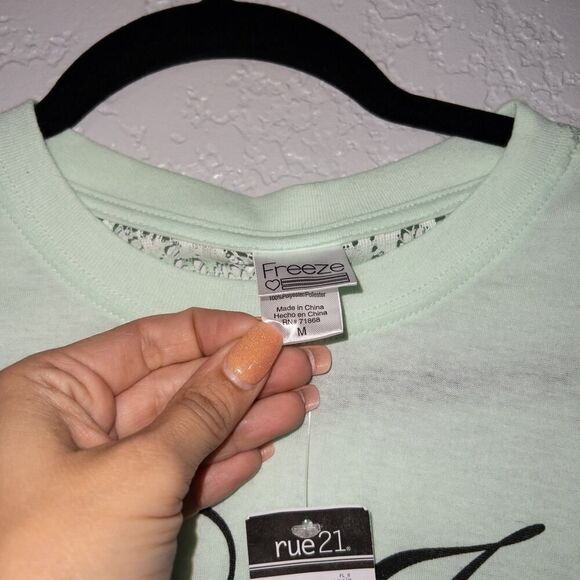 NWT Rue 21 Green Not Just A Pretty Face Lace Back T-Shirt‎ Size Medium - Picture 5 of 6